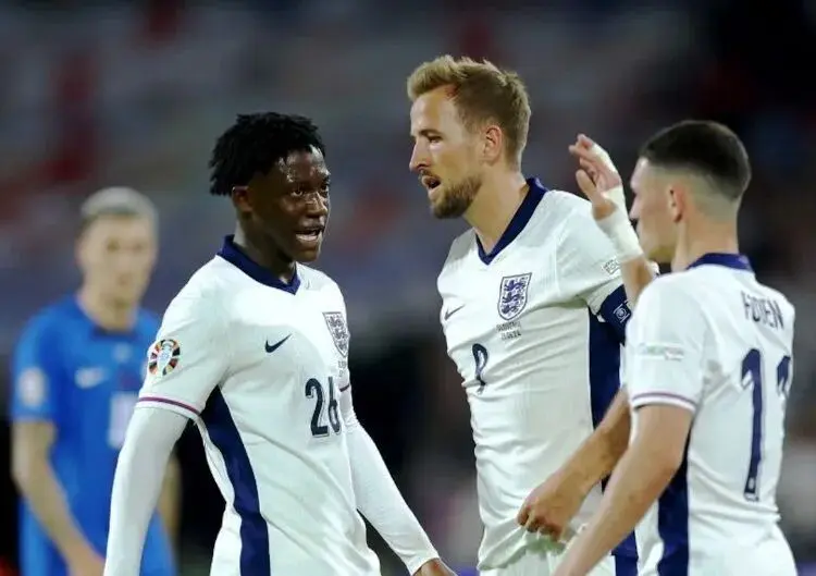 乏比赛机会, 三狮军团之 乏比赛机会, 三狮军团之