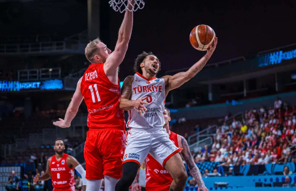 他的稳定性, 拉金在防守, tenan